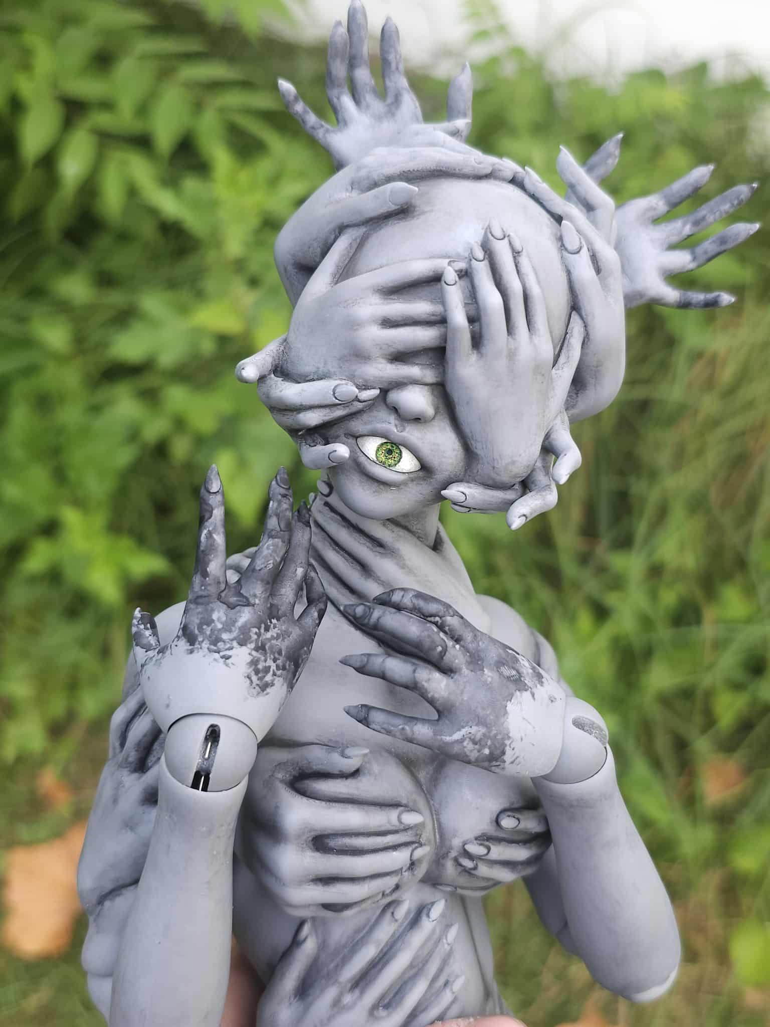 Lilith Hand Head Open Mouth
